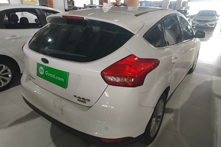 Used Ford Focus 2018 Hatchback Classic EcoBoost 180 Automatic Elite Model Rear Right 45 Deg