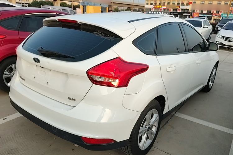 Used Ford Focus 2018 Hatchback Classic 1.6L Automatic Comfort Plus SmartDrive Edition Rear Right 45 Deg