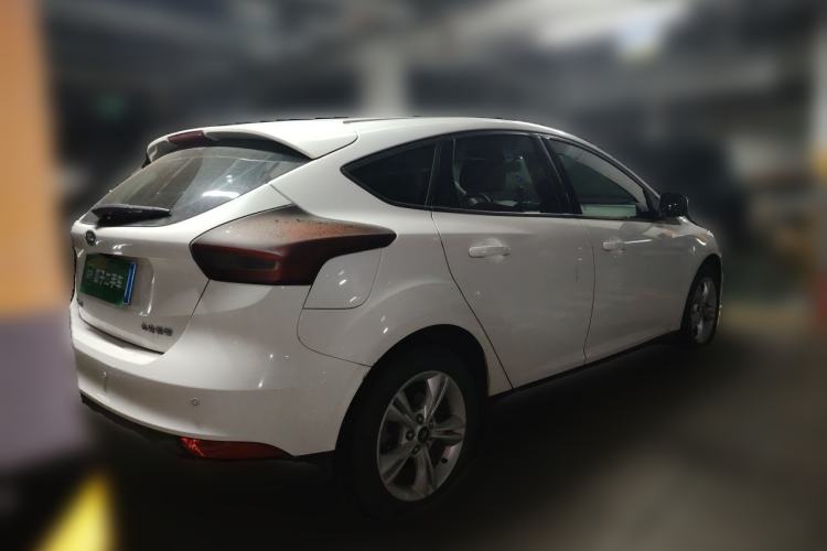 Used Ford Focus 2018 Hatchback Classic 1.6L Manual Comfort Plus SmartDrive Edition Rear Right 45 Deg