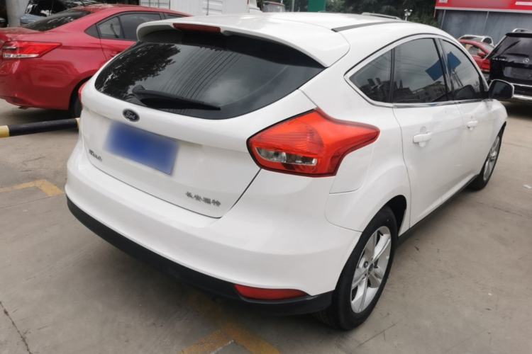 Used Ford Focus 2018 Hatchback Classic 1.6L Automatic Comfort Plus SmartDrive Edition Rear Right 45 Deg