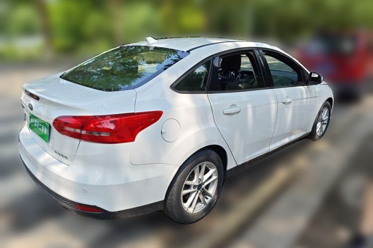 Used Ford Focus 2018 Hatchback Classic 1.6L Manual Fashion Edition SmartDrive Version Rear Right 45 Deg
