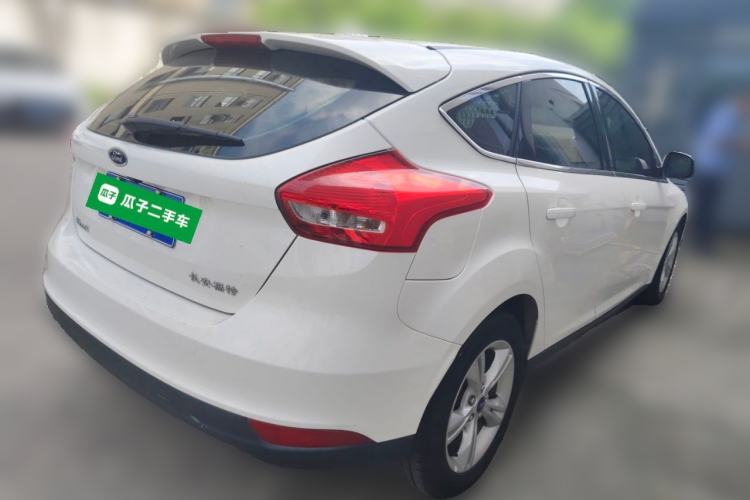 Used Ford Focus 2018 Hatchback Classic 1.6L Automatic Comfort Plus SmartDrive Edition Rear Right 45 Deg