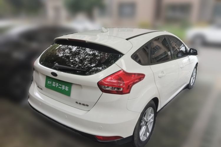 Used Ford Focus 2018 Hatchback Classic 1.6L Automatic Trendy SmartDrive Edition Rear Right 45 Deg
