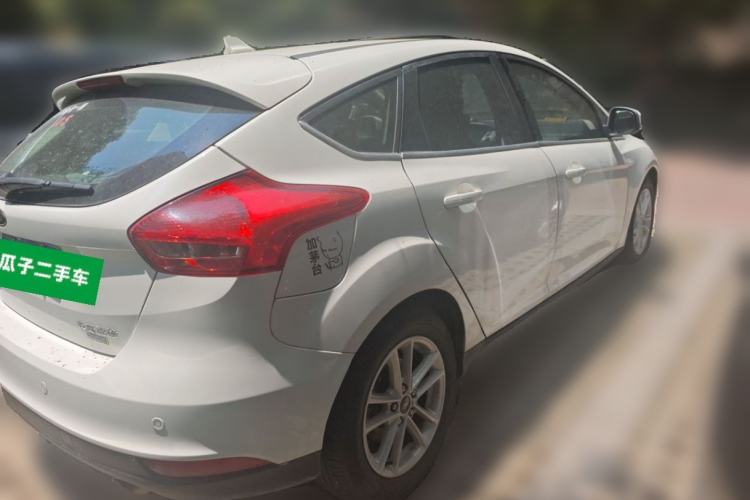 Used Ford Focus 2018 Hatchback Classic EcoBoost 180 Automatic Elite Model Rear Right 45 Deg