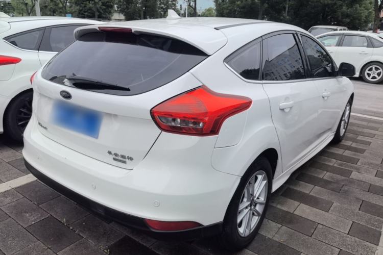 Used Ford Focus 2018 Hatchback Classic EcoBoost 180 Automatic Elite Model Rear Right 45 Deg