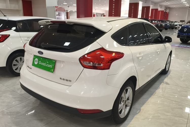 Used Ford Focus 2018 Hatchback Classic 1.6L Automatic Comfort Plus SmartDrive Edition Rear Right 45 Deg