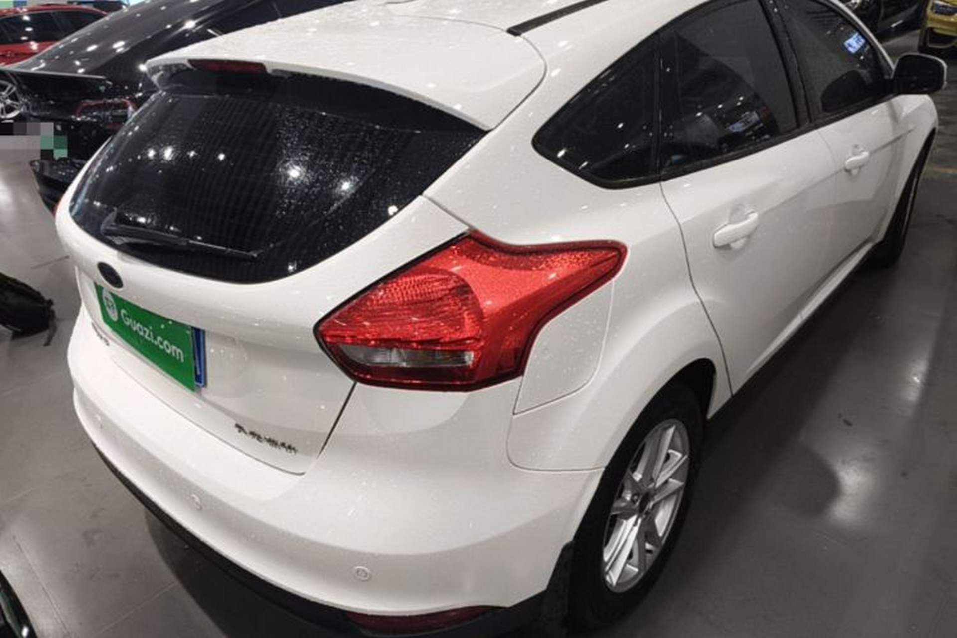 Used Ford Focus 2018 Hatchback Classic 1.6L Automatic Trendy SmartDrive Edition Rear Right 45 Deg