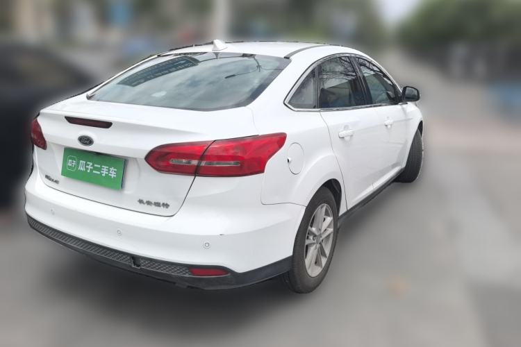 Used Ford Focus 2018 Sedan Classic 1.6L Automatic Trendy SmartDrive Edition Rear Right 45 Deg