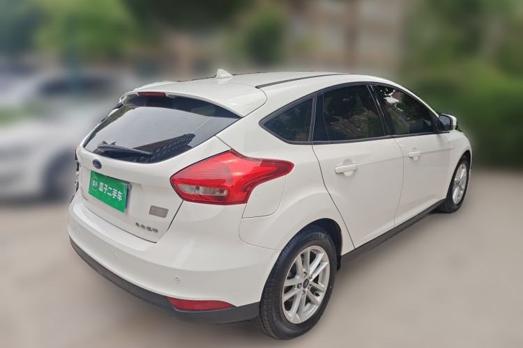 Used Ford Focus 2018 Hatchback Classic 1.6L Automatic Trendy SmartDrive Edition Rear Right 45 Deg