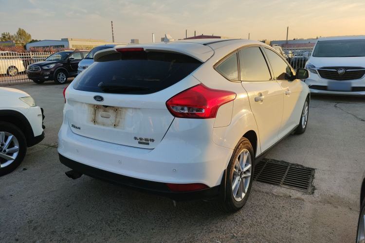 Used Ford Focus 2018 Two-Door Classic EcoBoost 125 Automatic Supercharged Style SmartDrive Edition Rear Right 45 Deg