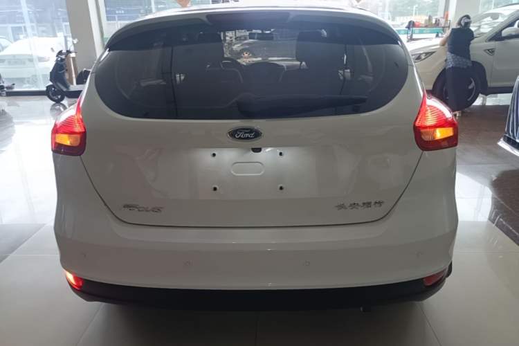 Used Ford Focus 2018 Hatchback Classic 1.6L Automatic Comfort Plus SmartDrive Edition Rear