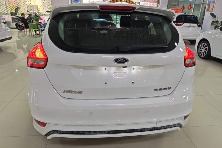 Used Ford Focus 2018 Hatchback Classic 1.6L Automatic Comfort Plus SmartDrive Edition Rear