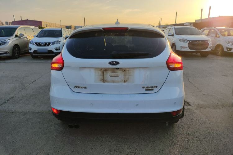 Used Ford Focus 2018 Two-Door Classic EcoBoost 125 Automatic Supercharged Style SmartDrive Edition Rear