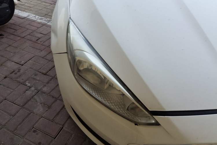 Used Ford Focus 2018 Hatchback Classic 1.6L Automatic Comfort Plus SmartDrive Edition Right Front Headlight