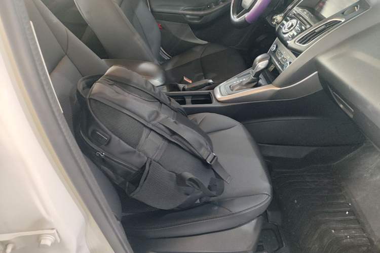 Used Ford Focus 2018 Hatchback Classic 1.6L Automatic Comfort Plus SmartDrive Edition Right Front Seat