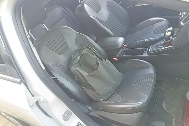 Used Ford Focus 2018 Sedan Classic 1.6L Automatic Trendy SmartDrive Edition Right Front Seat