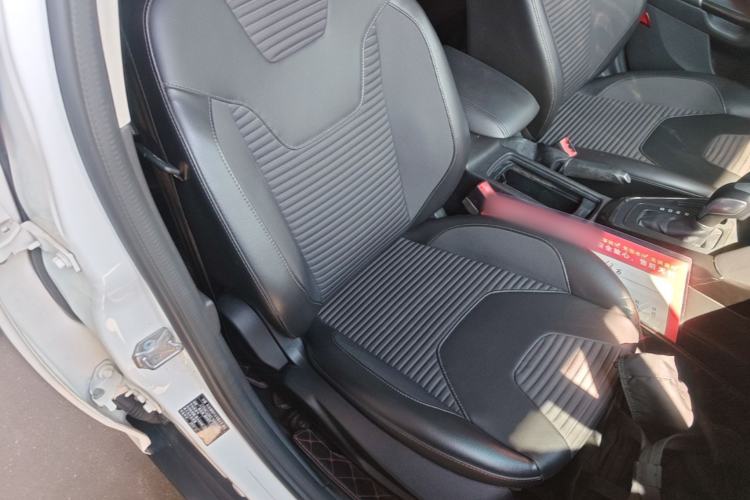 Used Ford Focus 2018 Hatchback Classic 1.6L Automatic Trendy SmartDrive Edition Right Front Seat