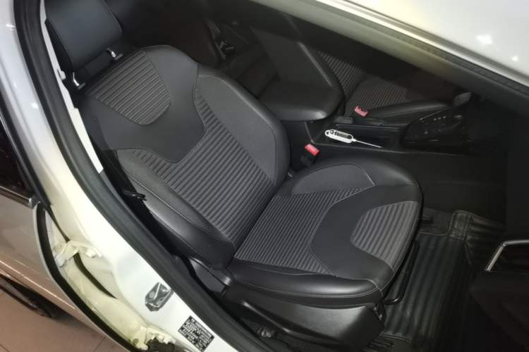 Used Ford Focus 2018 Sedan Classic EcoBoost 180 Automatic Elite Model Right Front Seat