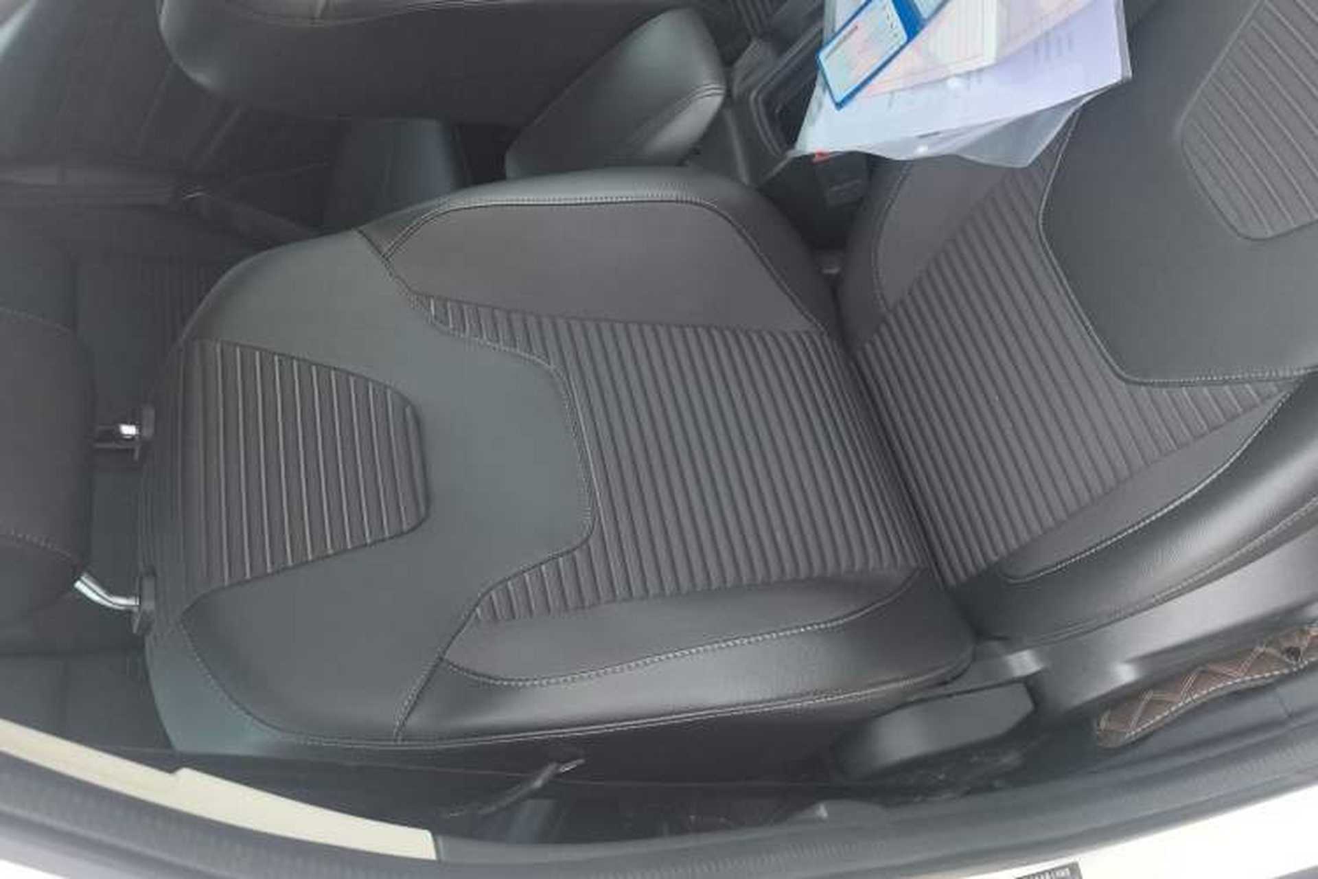 Used Ford Focus 2018 Sedan Classic 1.6L Automatic Trendy SmartDrive Edition Right Front Seat
