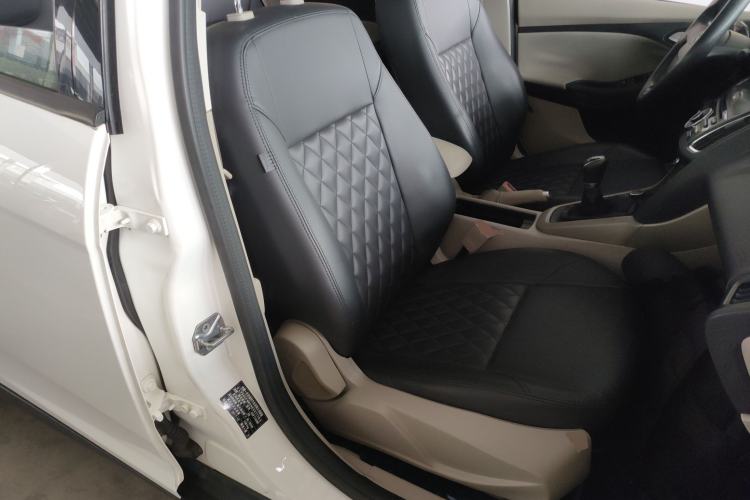 Used Ford Focus 2018 Sedan Classic 1.6L Manual Comfort Plus SmartDrive Edition Right Front Seat