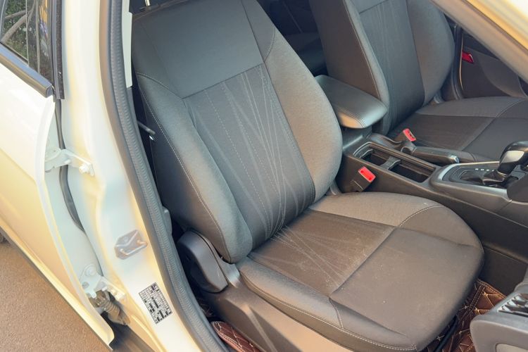 Used Ford Focus 2018 Hatchback Classic 1.6L Automatic Comfort Plus SmartDrive Edition Right Front Seat