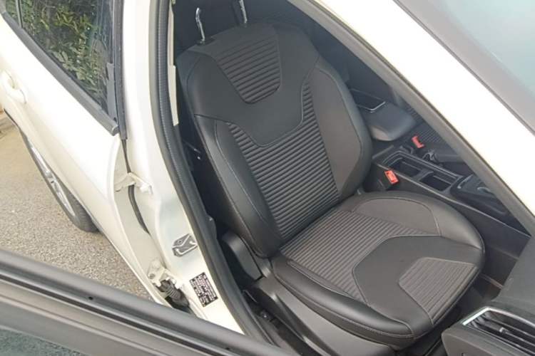 Used Ford Focus 2018 Sedan Classic 1.6L Automatic Trendy SmartDrive Edition Right Front Seat