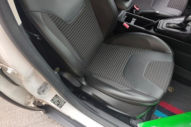 Used Ford Focus 2018 Sedan Classic EcoBoost 180 Automatic Elite Model Right Front Seat