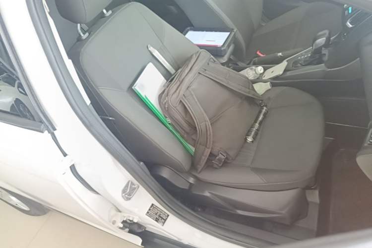 Used Ford Focus 2018 Hatchback Classic 1.6L Automatic Comfort Plus SmartDrive Edition Right Front Seat