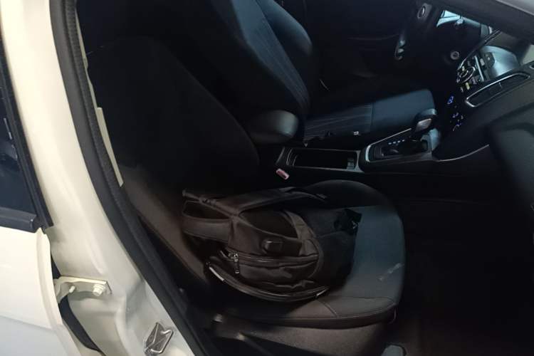 Used Ford Focus 2018 Hatchback Classic 1.6L Automatic Comfort Plus SmartDrive Edition Right Front Seat