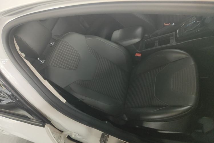 Used Ford Focus 2018 Sedan Classic 1.6L Automatic Trendy SmartDrive Edition Right Front Seat