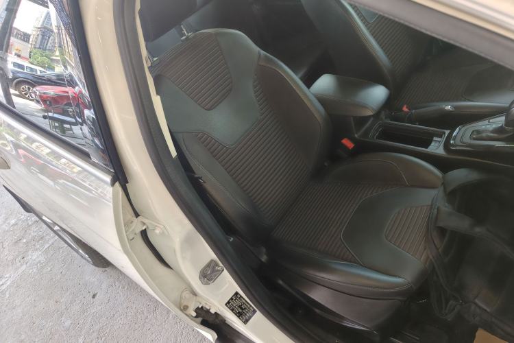 Used Ford Focus 2018 Sedan Classic EcoBoost 180 Automatic Elite Model Right Front Seat