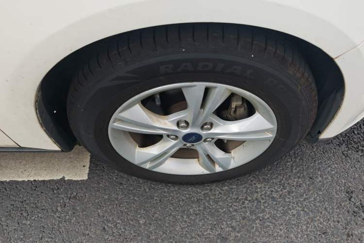 Used Ford Focus 2018 Hatchback Classic 1.6L Manual Comfort Plus SmartDrive Edition Right Front Wheel Hub
