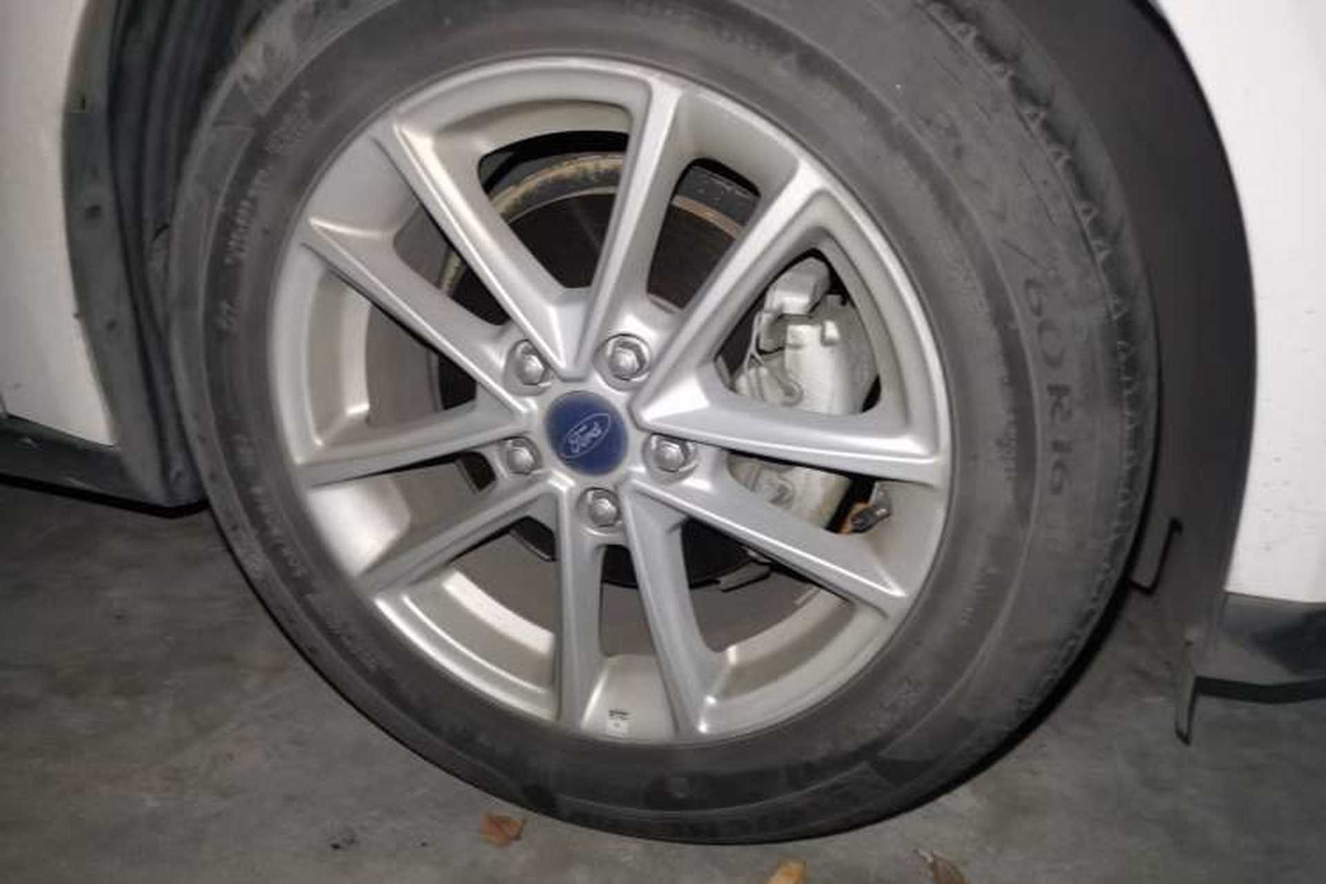 Used Ford Focus 2018 Hatchback Classic 1.6L Automatic Trendy SmartDrive Edition Right Front Wheel Hub