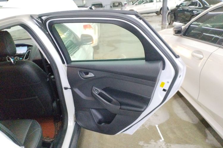 Used Ford Focus 2018 Hatchback Classic 1.6L Automatic Comfort Plus SmartDrive Edition Right Rear Door Interior