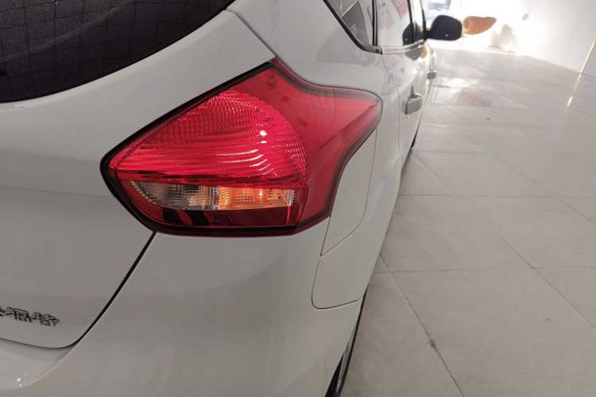 Used Ford Focus 2018 Hatchback Classic 1.6L Automatic Comfort Plus SmartDrive Edition Right Rear Taillight