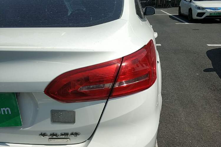 Used Ford Focus 2018 Sedan Classic EcoBoost 180 Automatic Elite Model Right Rear Taillight
