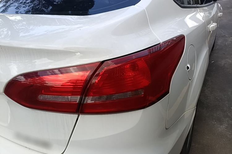 Used Ford Focus 2018 Sedan Classic 1.6L Automatic Trendy SmartDrive Edition Right Rear Taillight