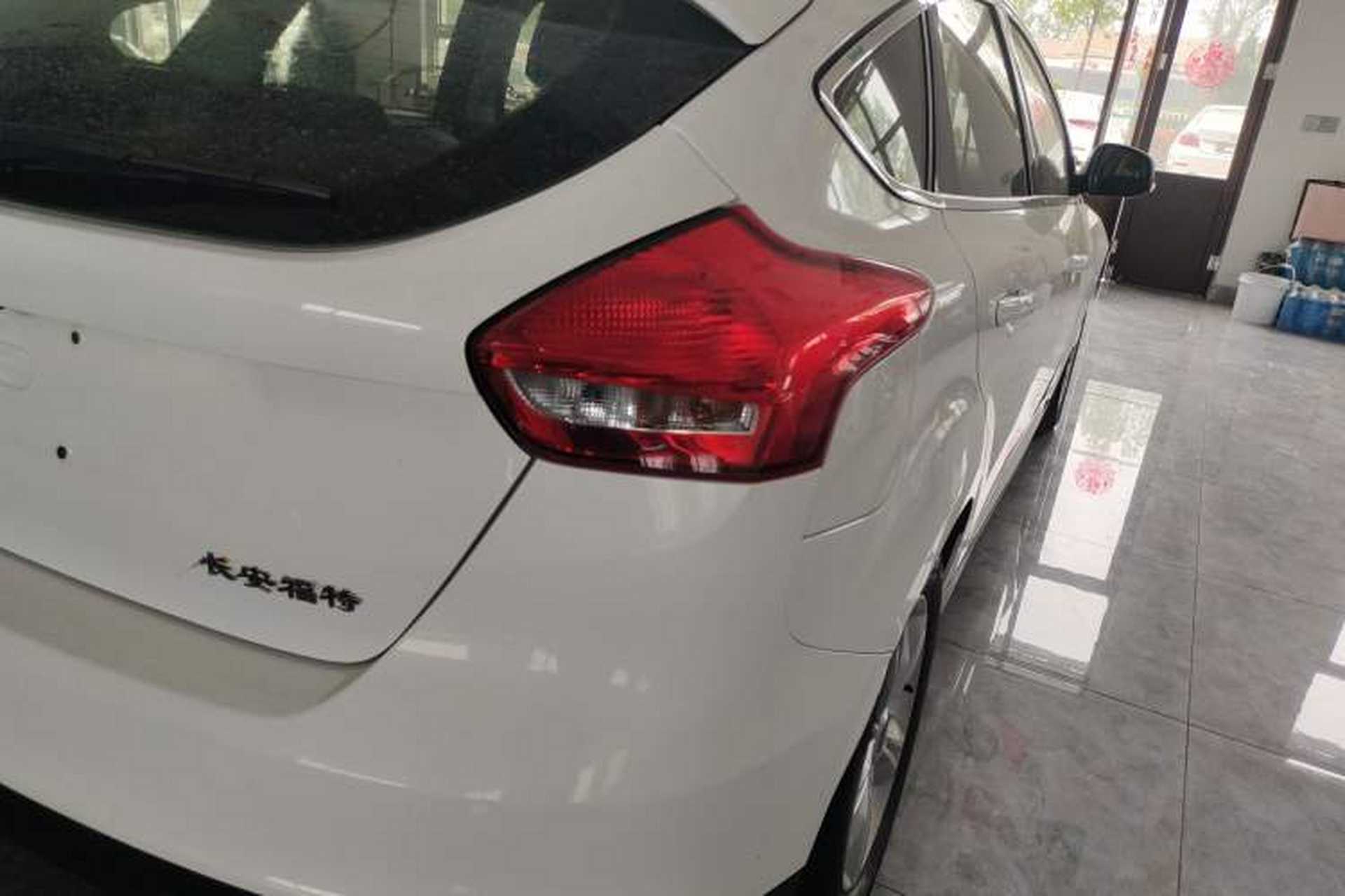 Used Ford Focus 2018 Hatchback Classic 1.6L Automatic Comfort Plus SmartDrive Edition Right Rear Taillight