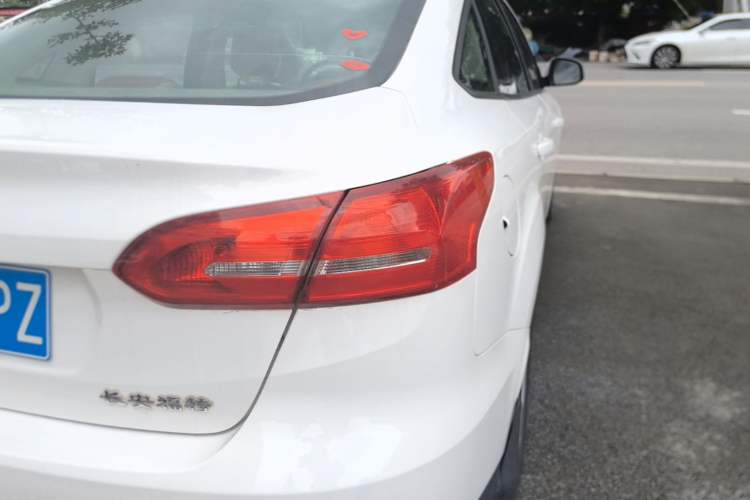 Used Ford Focus 2018 Sedan Classic 1.6L Automatic Comfort Plus Smart Drive Version Right Rear Taillight