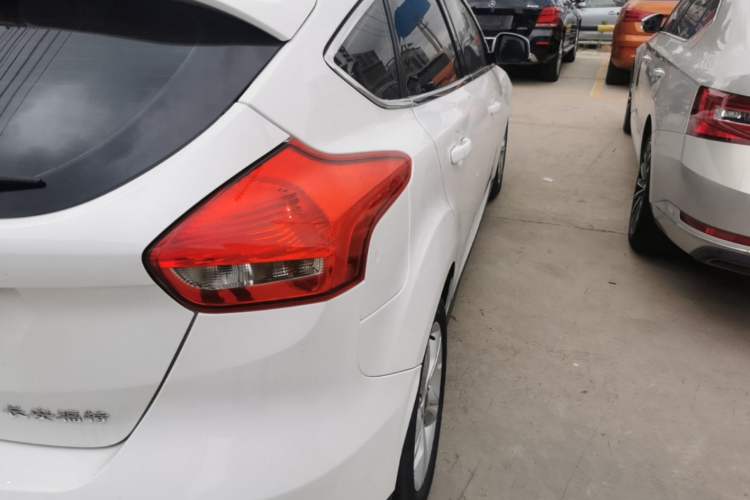 Used Ford Focus 2018 Hatchback Classic 1.6L Automatic Comfort Plus SmartDrive Edition Right Rear Taillight