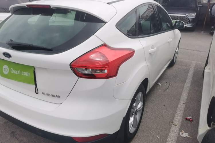 Used Ford Focus 2018 Hatchback Classic 1.6L Automatic Comfort Plus SmartDrive Edition Right Rear Taillight