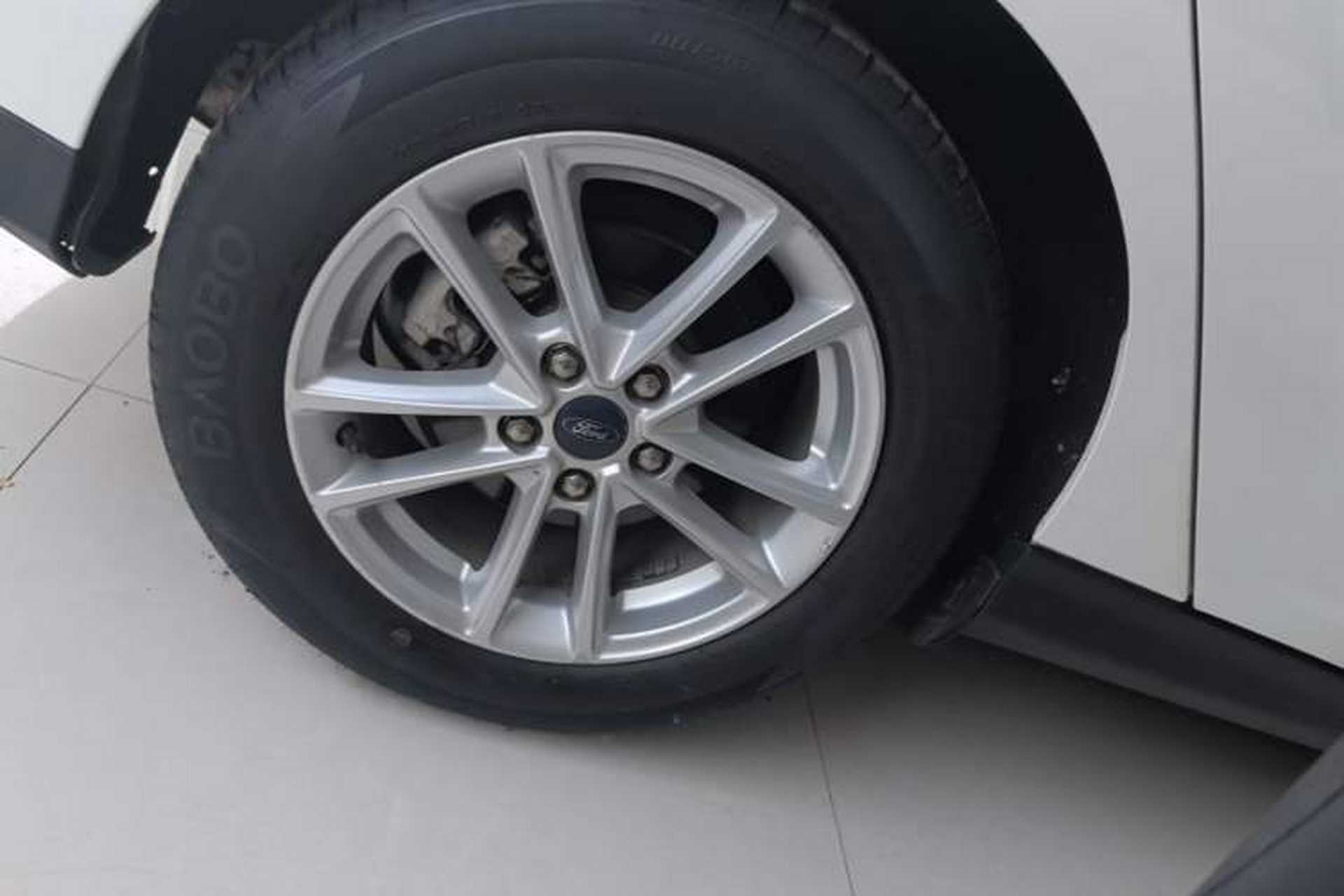 Used Ford Focus 2018 Hatchback Classic 1.6L Automatic Trendy SmartDrive Edition Right Rear Wheel Hub