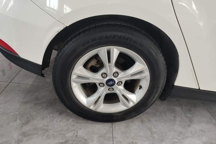 Used Ford Focus 2018 Hatchback Classic 1.6L Automatic Comfort Plus SmartDrive Edition Right Rear Wheel Hub