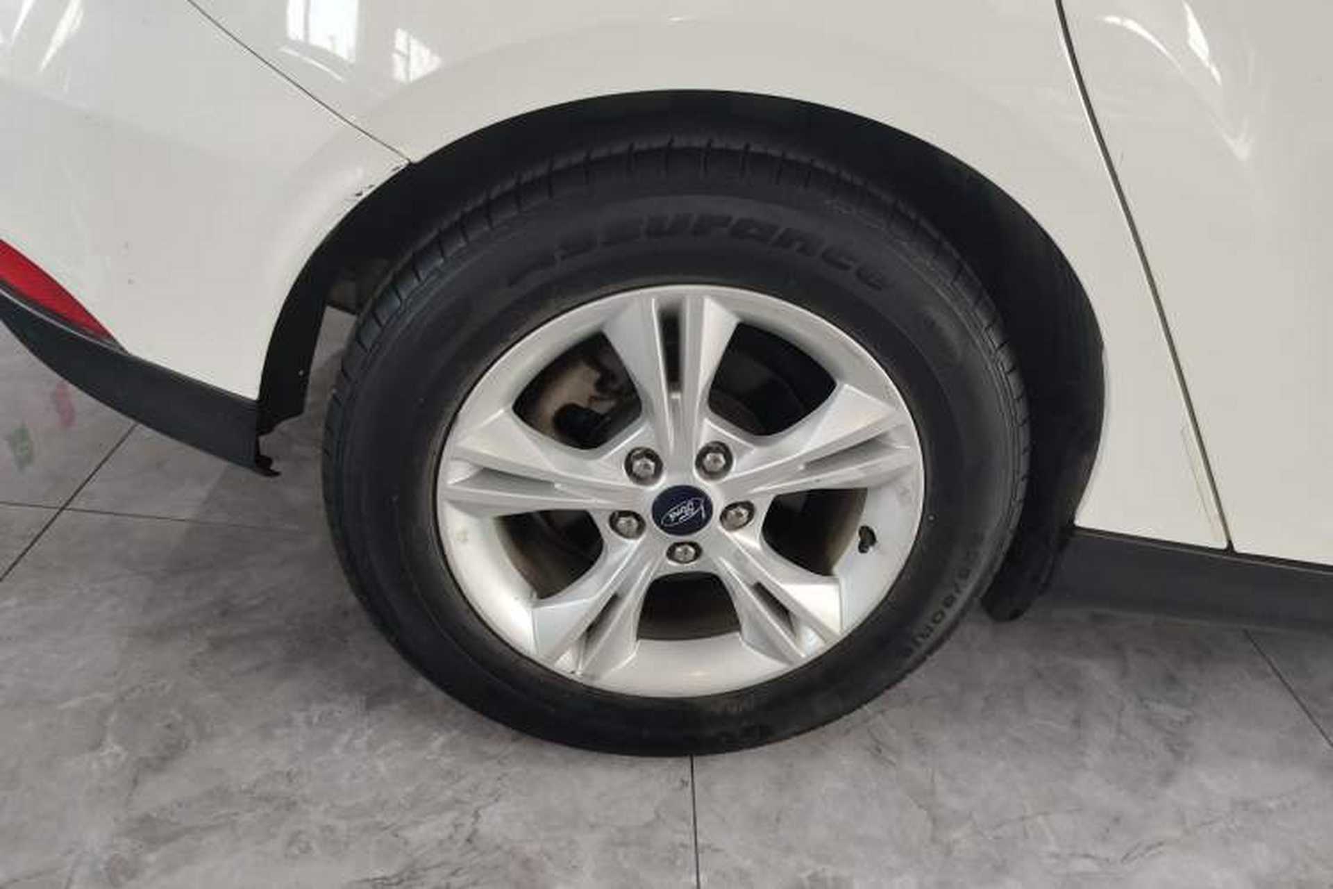 Used Ford Focus 2018 Hatchback Classic 1.6L Automatic Comfort Plus SmartDrive Edition Right Rear Wheel Hub