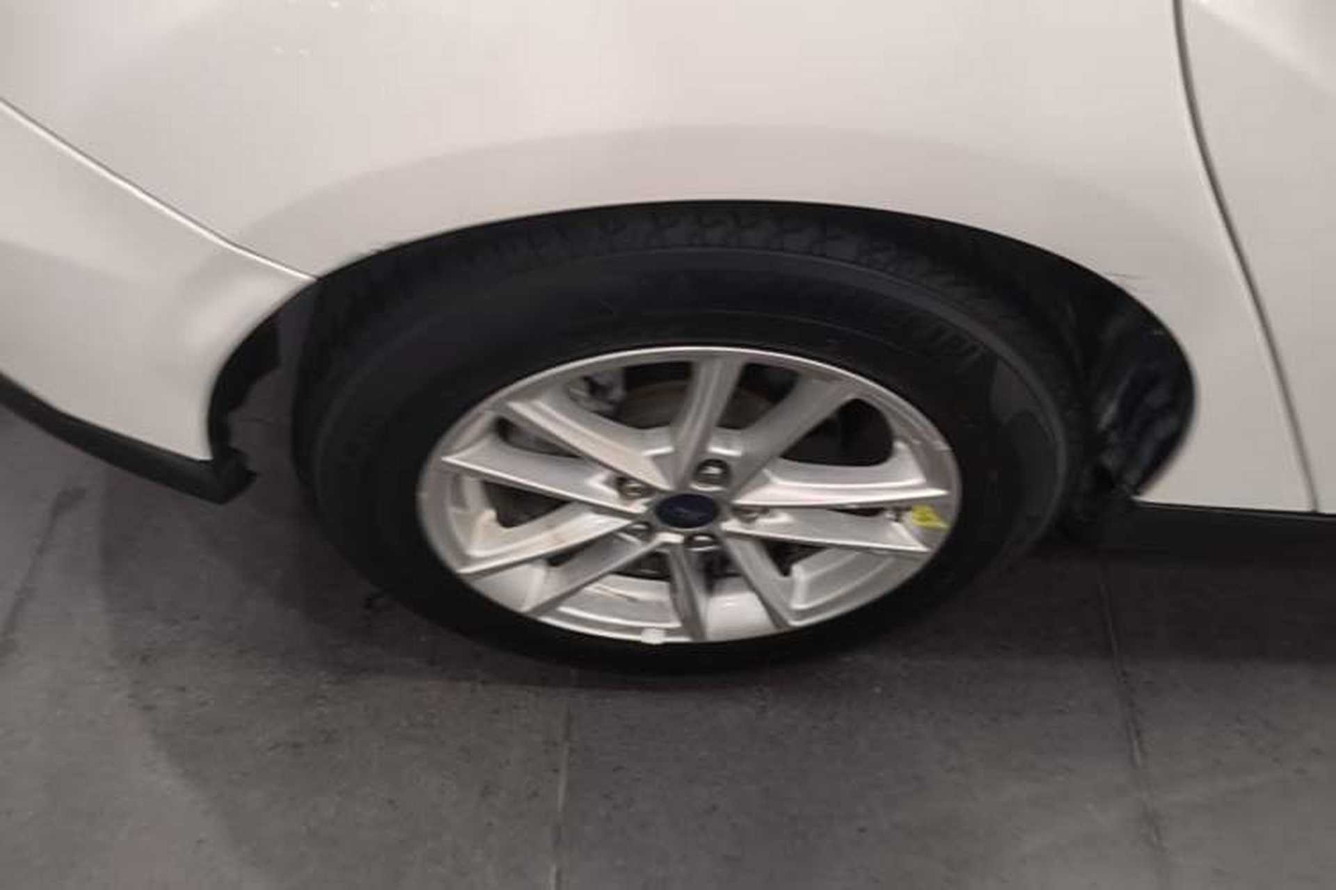 Used Ford Focus 2018 Hatchback Classic 1.6L Automatic Trendy SmartDrive Edition Right Rear Wheel Hub