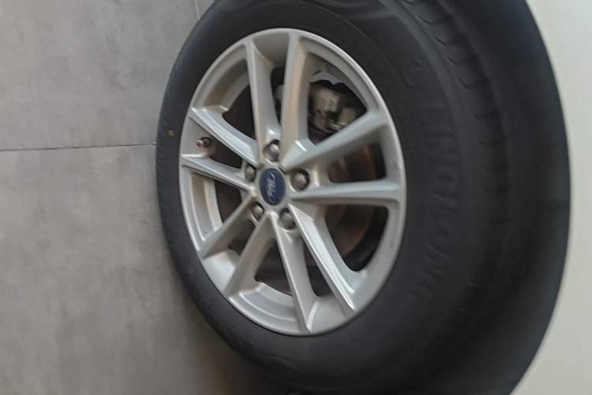Used Ford Focus 2018 Hatchback Classic 1.6L Automatic Trendy SmartDrive Edition Right Rear Wheel Hub