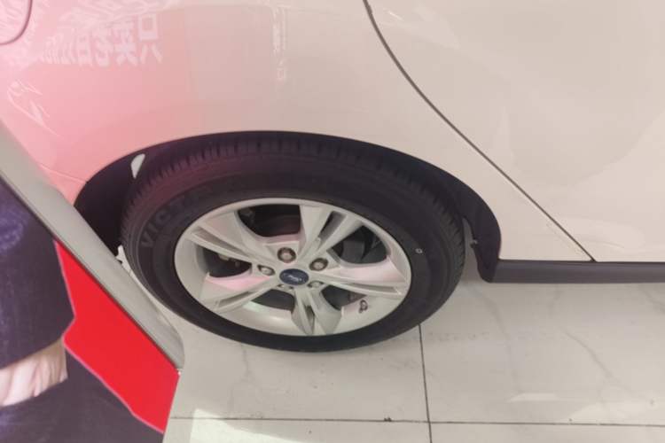 Used Ford Focus 2018 Hatchback Classic 1.6L Automatic Comfort Plus SmartDrive Edition Right Rear Wheel Hub