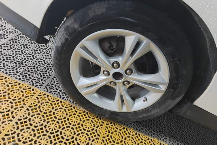 Used Ford Focus 2018 Sedan Classic 1.6L Automatic Comfort Plus Smart Drive Version Right Rear Wheel Hub