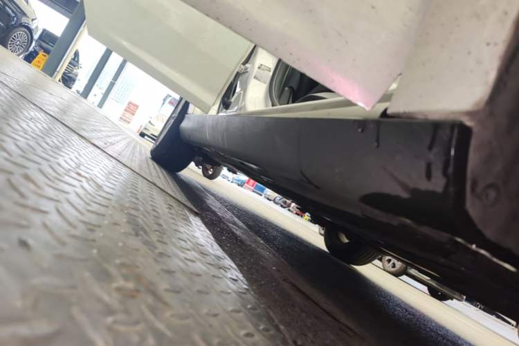 Used Ford Focus 2018 Sedan Classic 1.6L Automatic Trendy SmartDrive Edition Right Side Sill