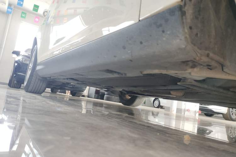 Used Ford Focus 2018 Hatchback Classic 1.6L Automatic Comfort Plus SmartDrive Edition Right Side Sill